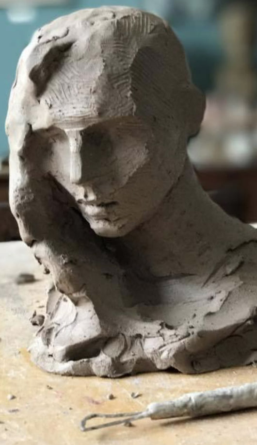 Model from life sculpture class